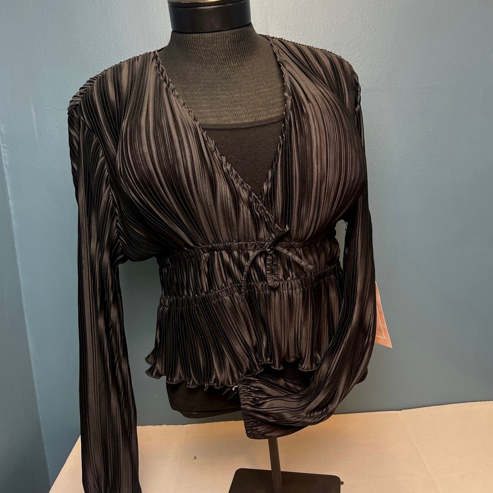 Sale!!!! Watermelon Sugar black blouse NWT